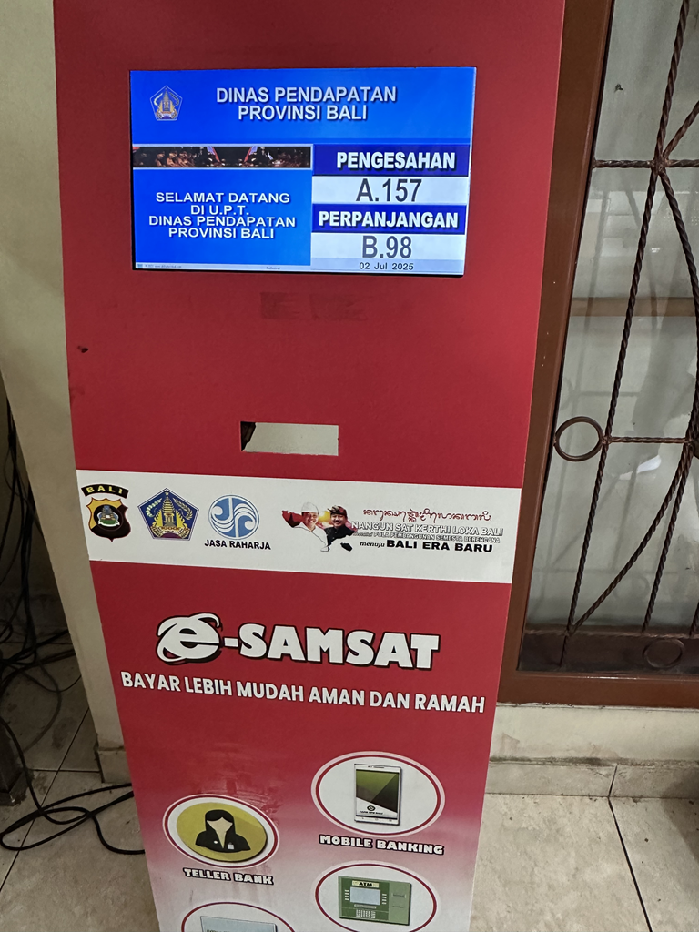 Mesin Antrian Samsat Giany